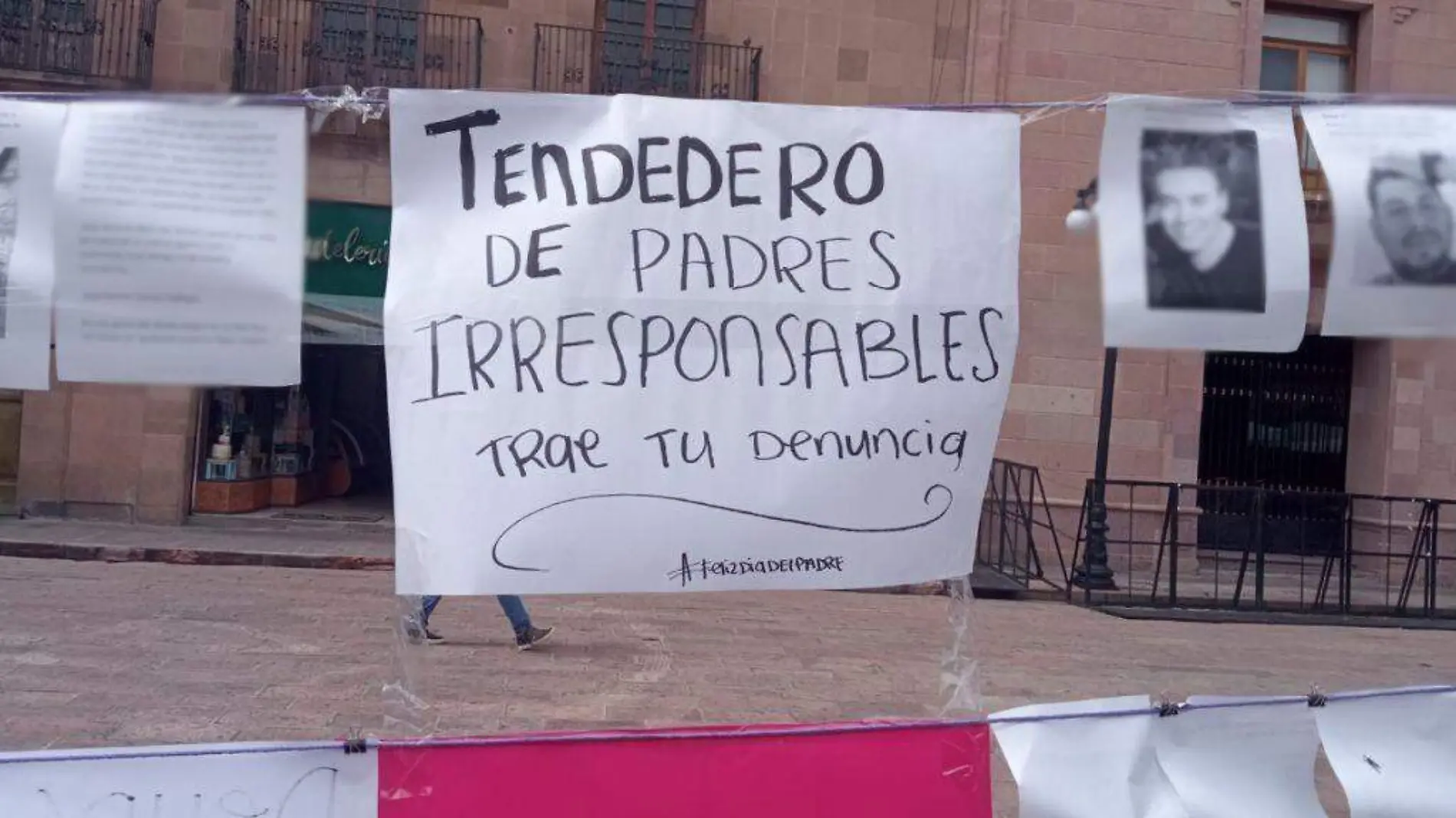 Feministas arremeten contra Padres Irresponsables